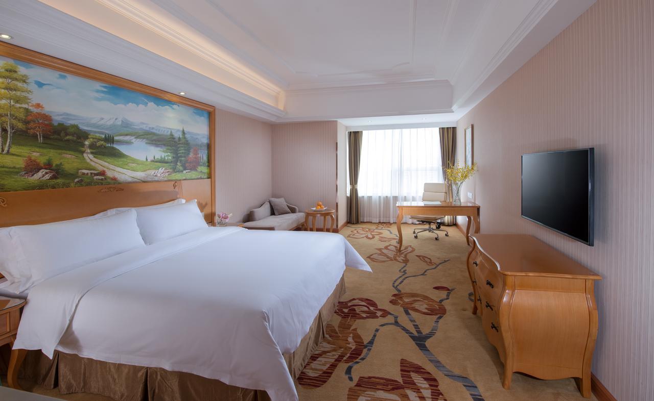 Vienna International Hotel Suzhou University Town Exterior photo